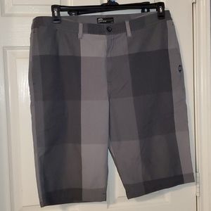 Men's Vans Shorts, Size 40